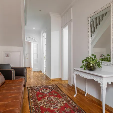 U-nique Creu Coberta Ii Apartment Barcelona